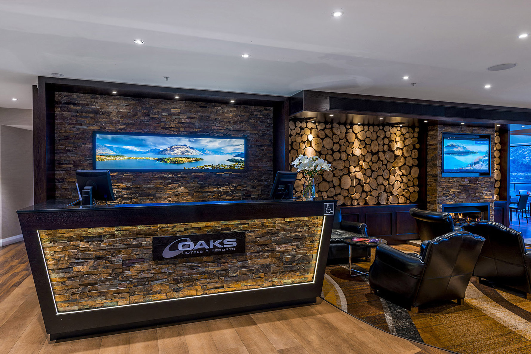 Oaks Shores