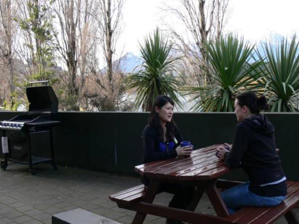YHA Queenstown Lakefront