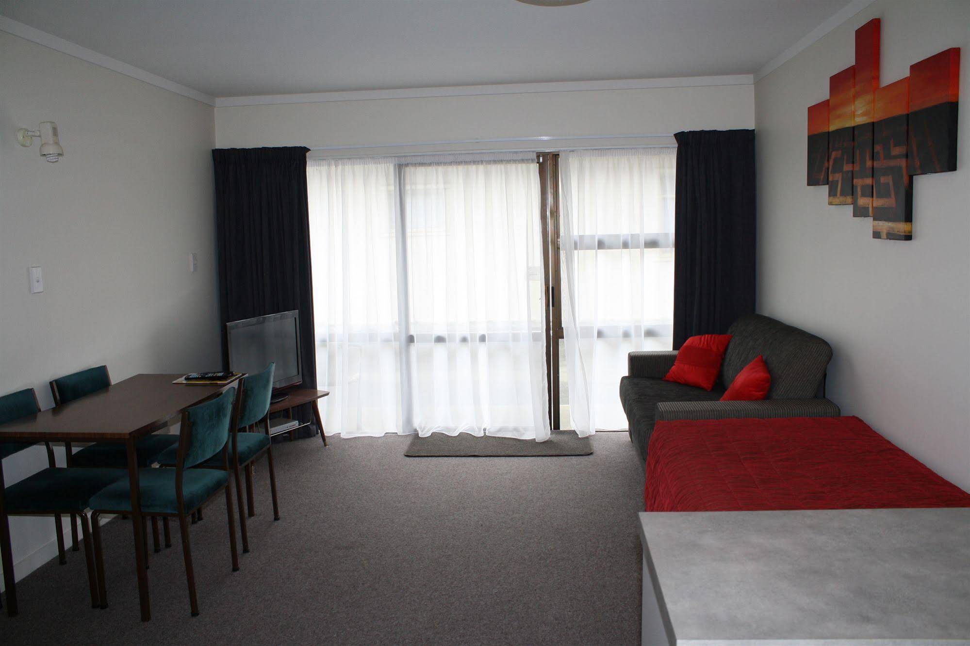 Oxford Court Motel