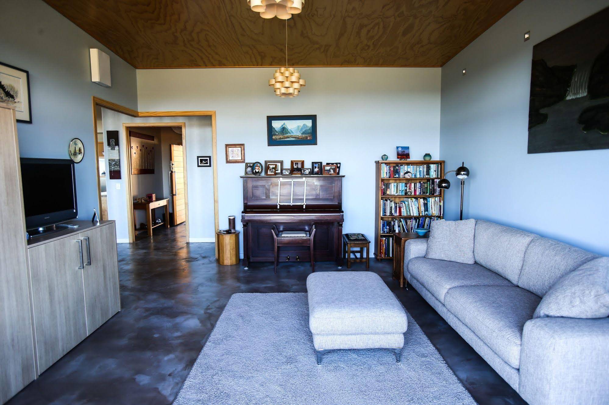 Redvale Ridge B&B