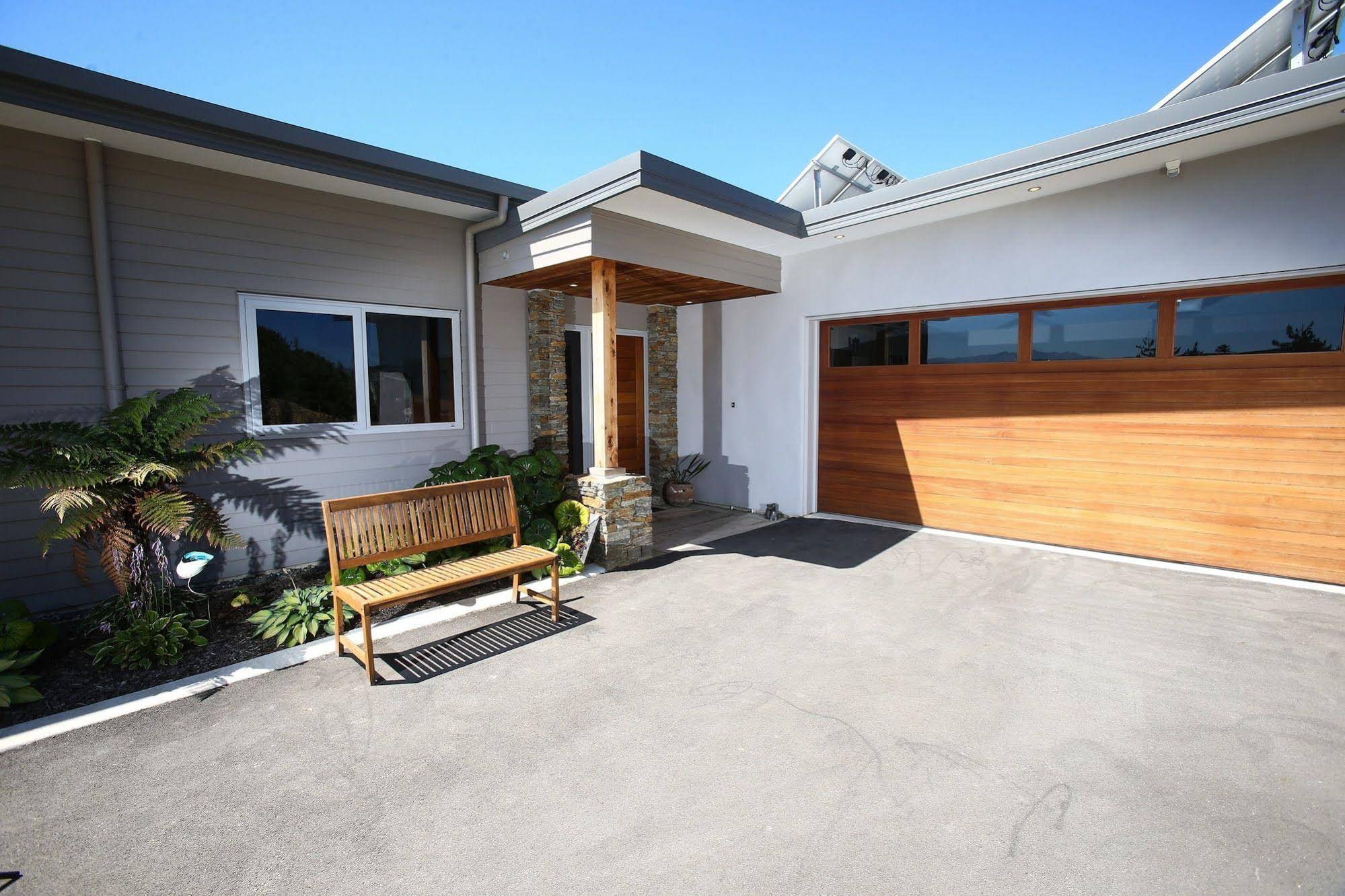 Redvale Ridge B&B