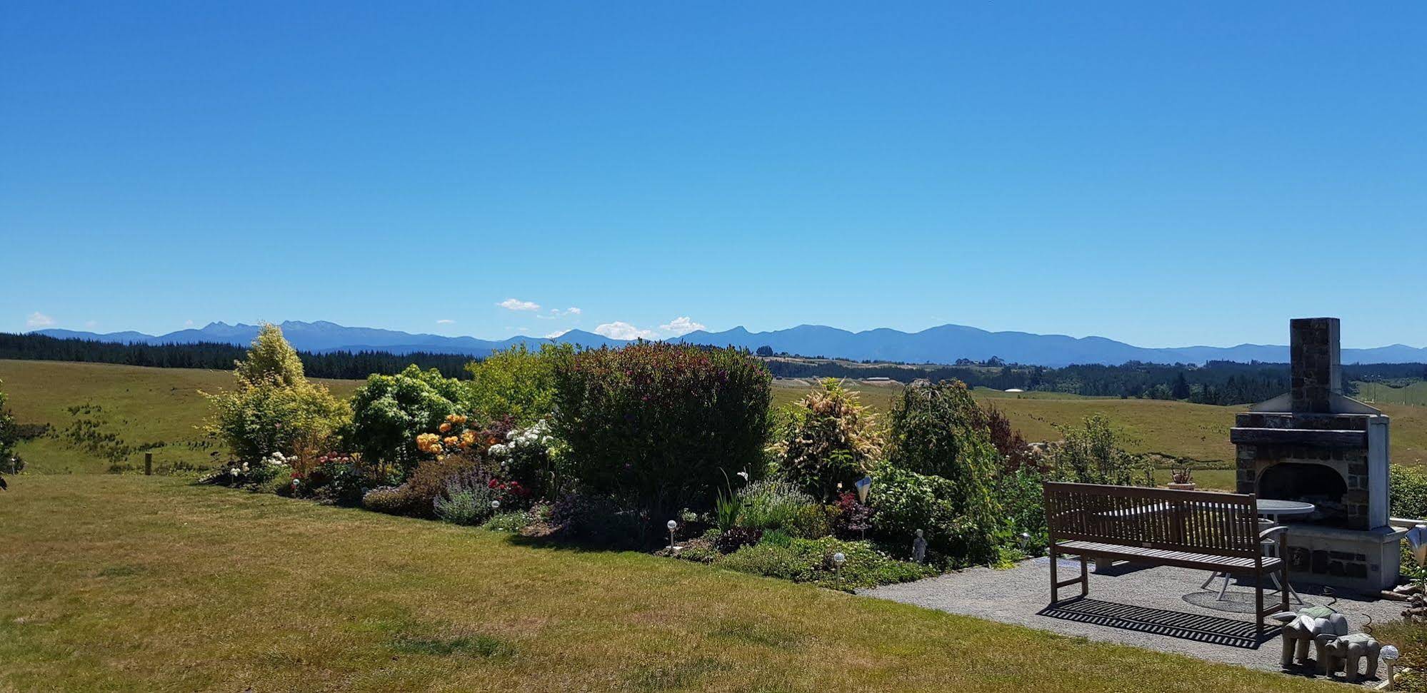 Redvale Ridge B&B