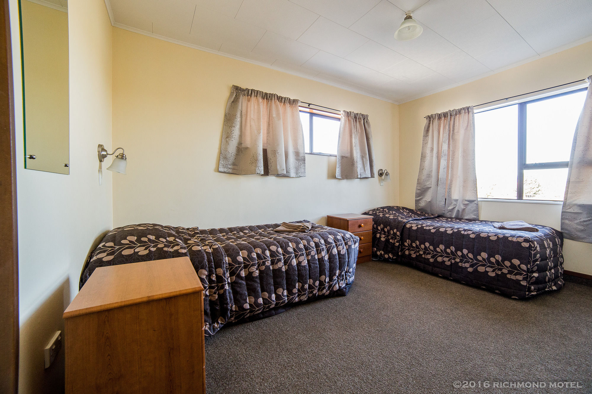 Richmond Motel & Top 10 Holiday Park