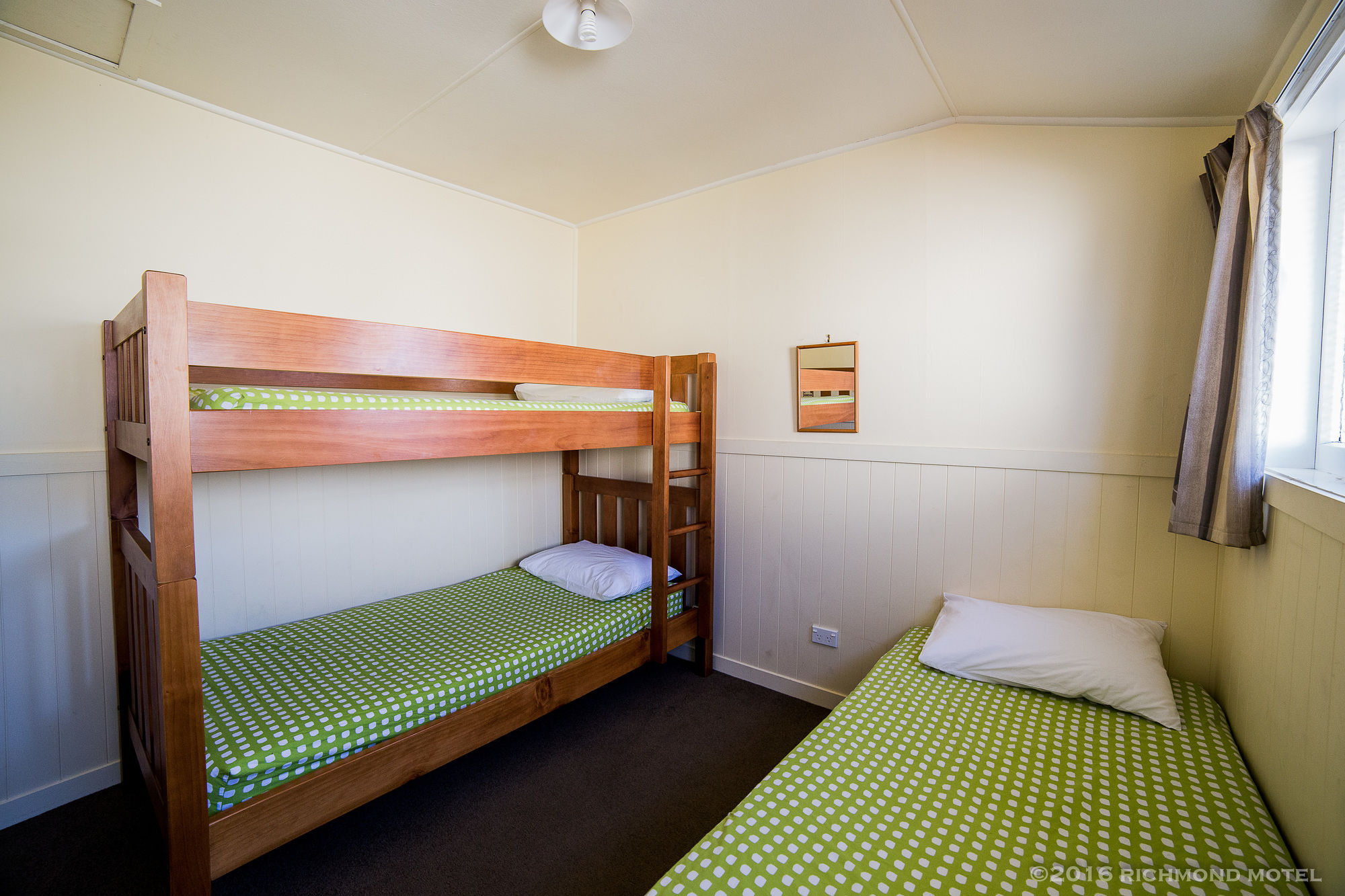 Richmond Motel & Top 10 Holiday Park