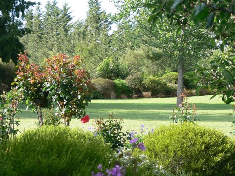 Garden View Bed & Breakfast