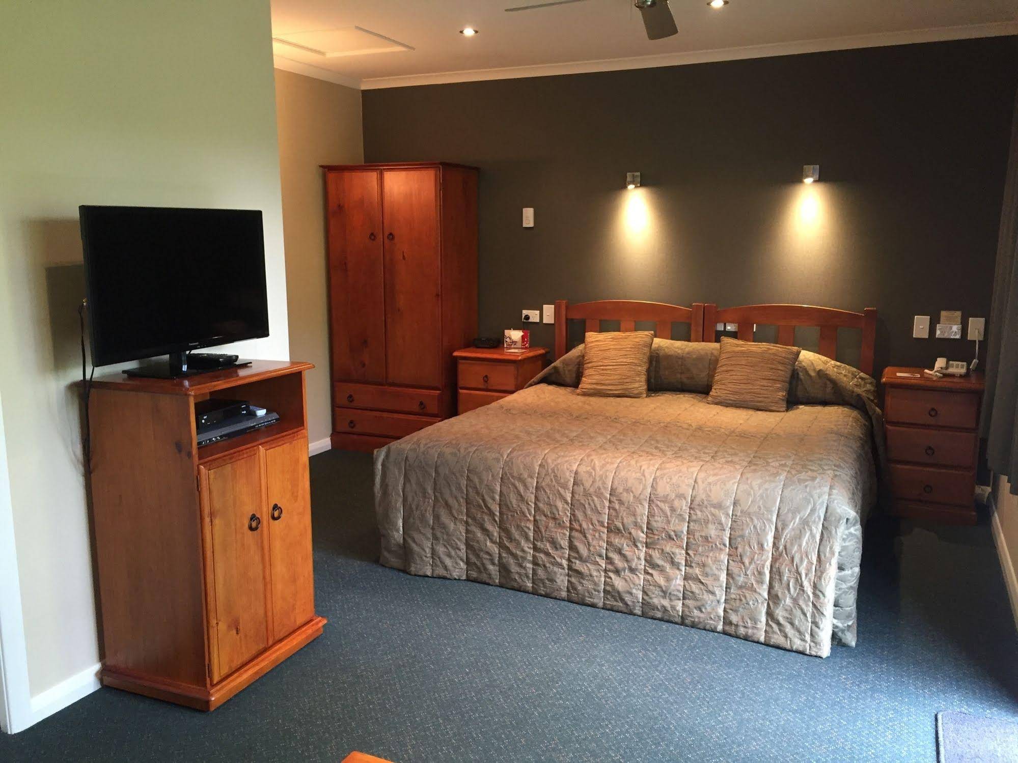 Lake Roxburgh Lodge