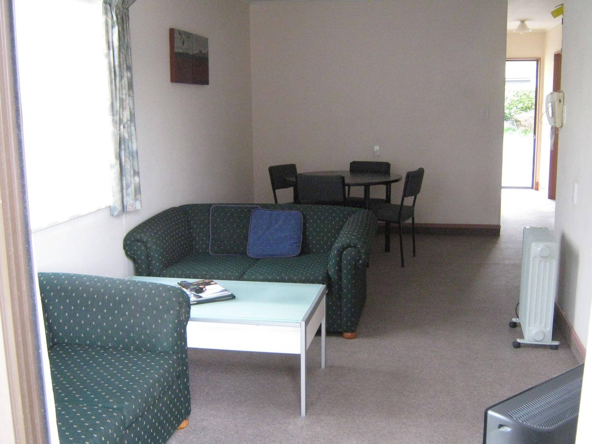 Golden Bay Motel