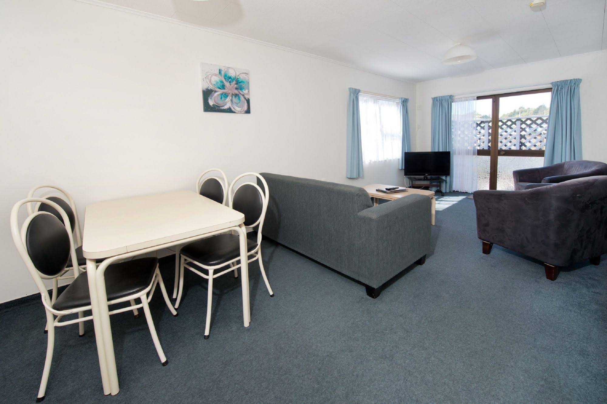 Golden Bay Motel