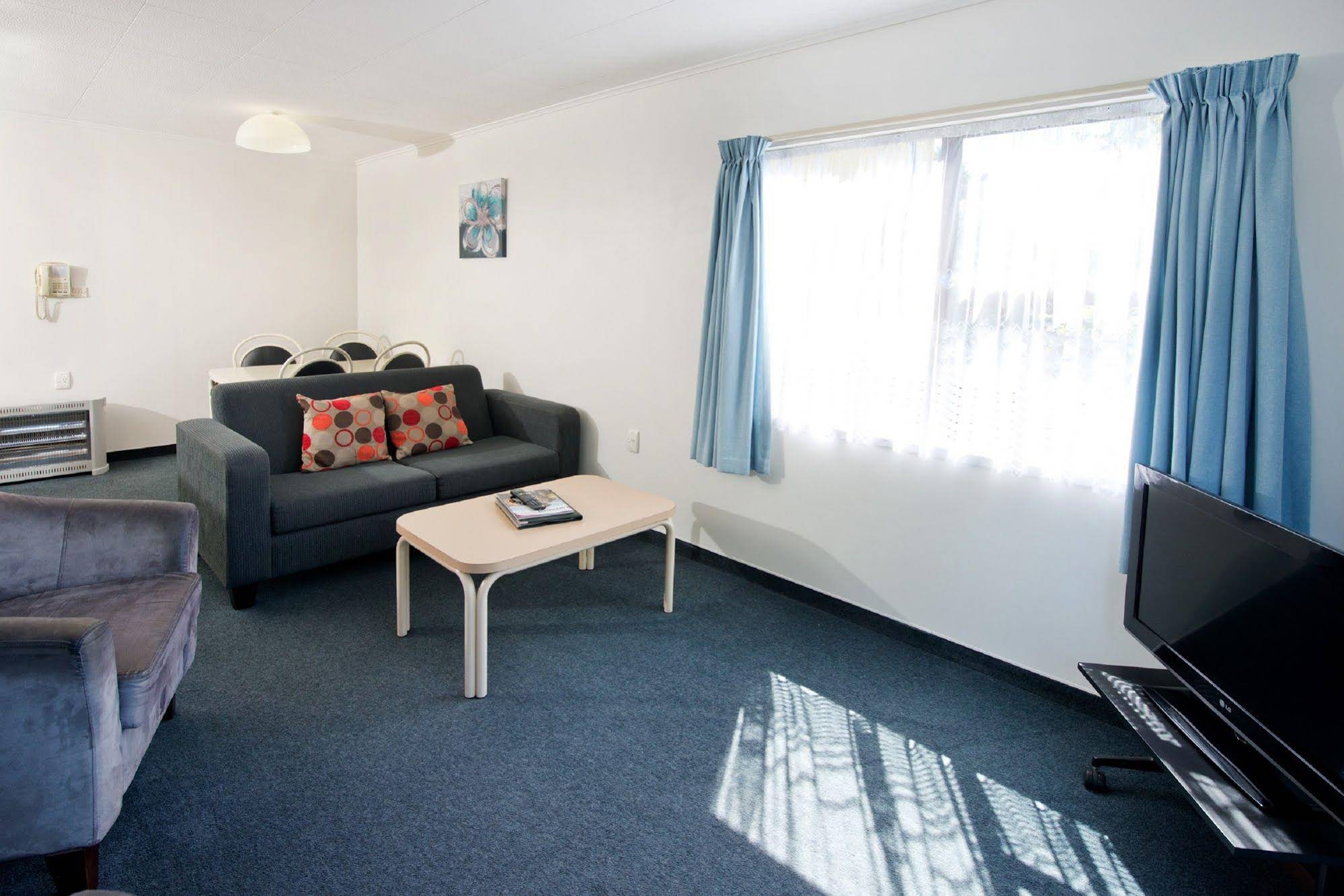 Golden Bay Motel