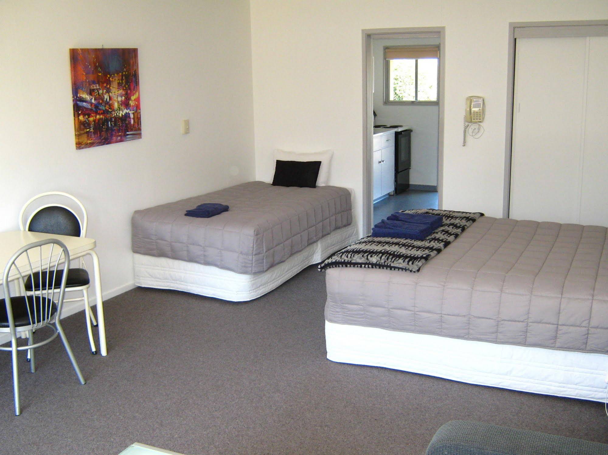 Golden Bay Motel