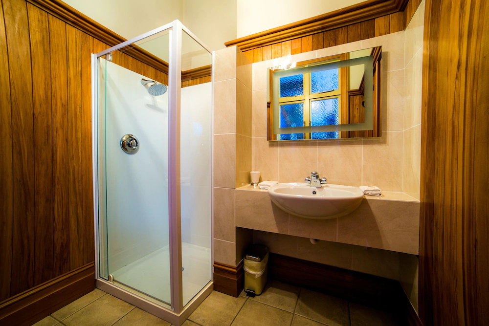 Shady Rest Boutique Luxury Bed & Breakfast