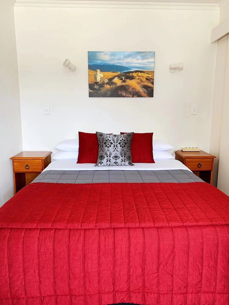 ASURE Amber Court Motel Te Anau