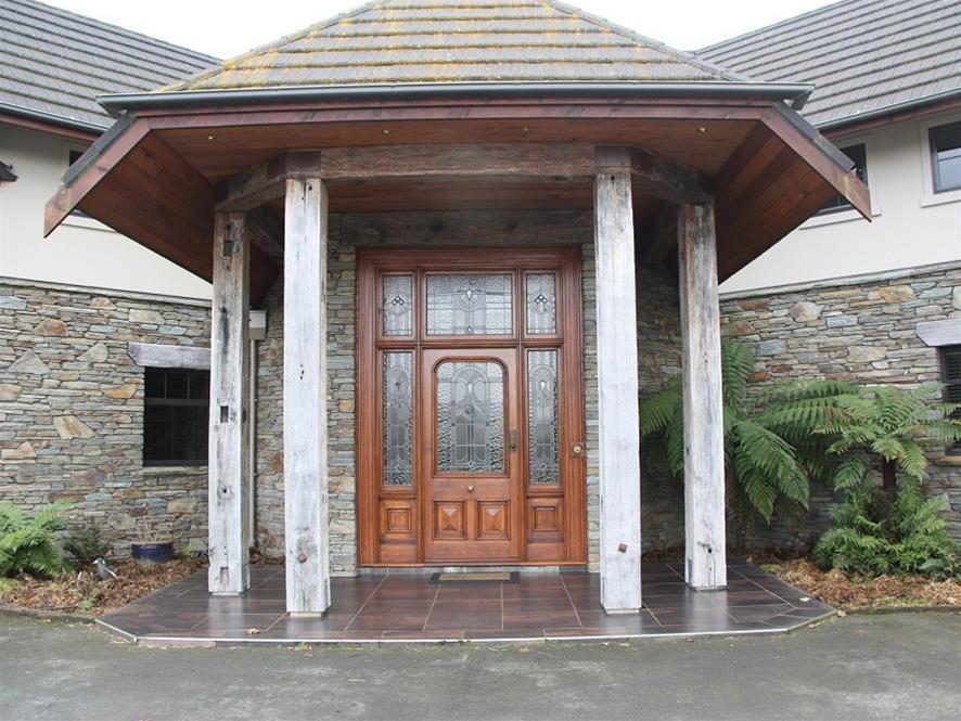 Dock Bay Lodge
