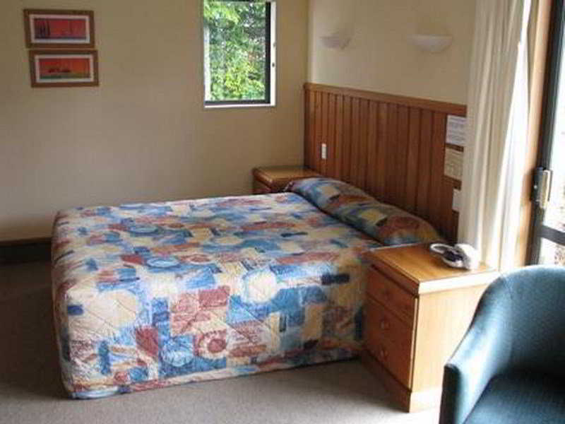 ASURE Explorer Motel & Apartments Te Anau