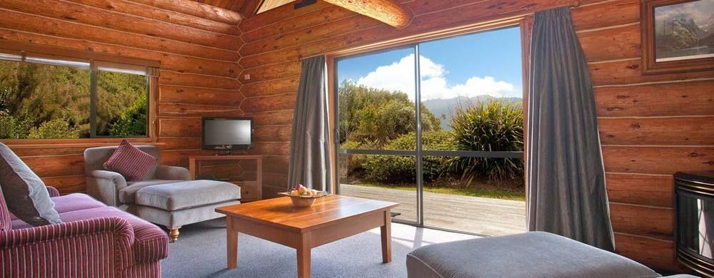 Fiordland Lodge