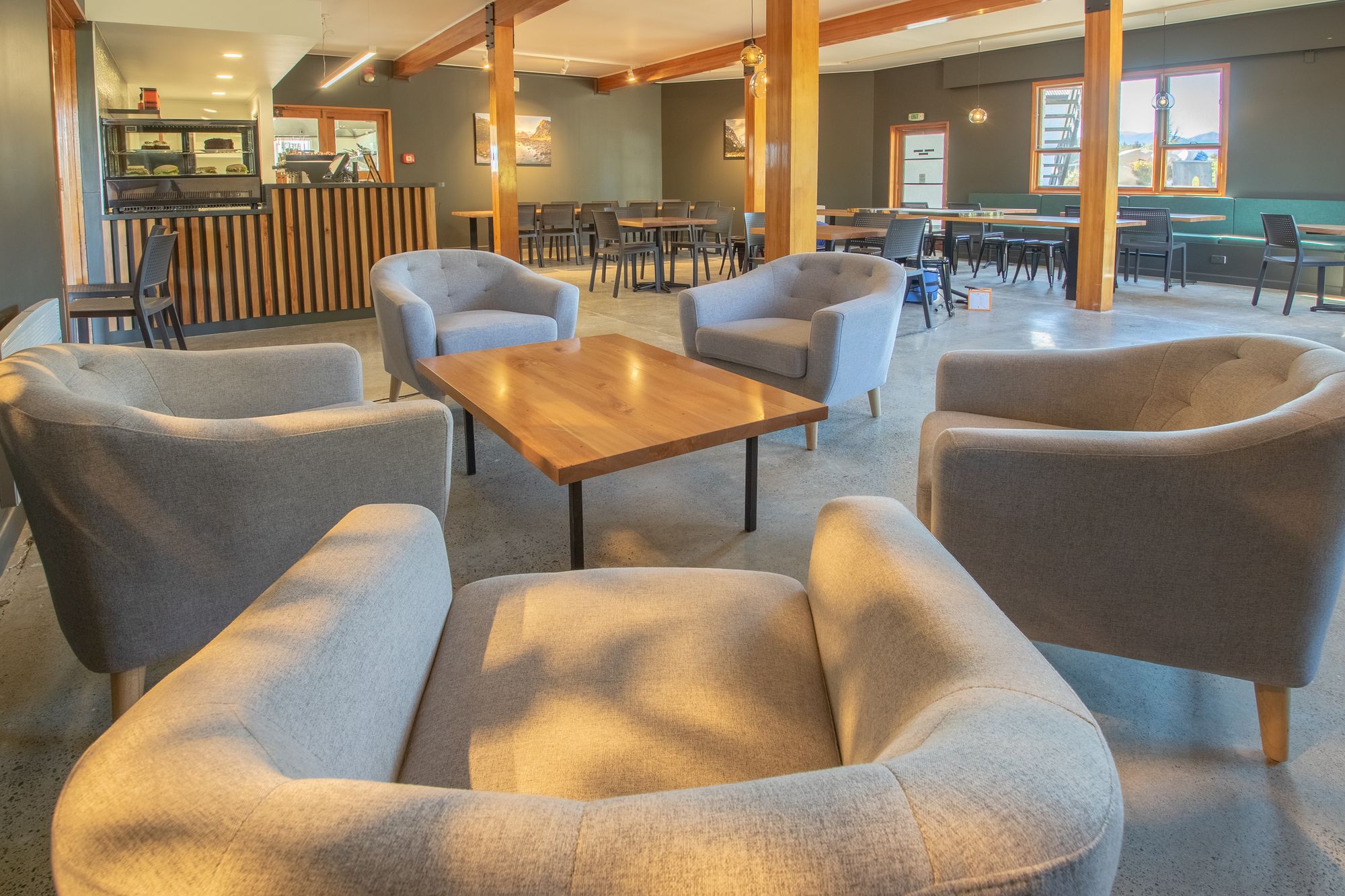 Fiordland National Park Lodge