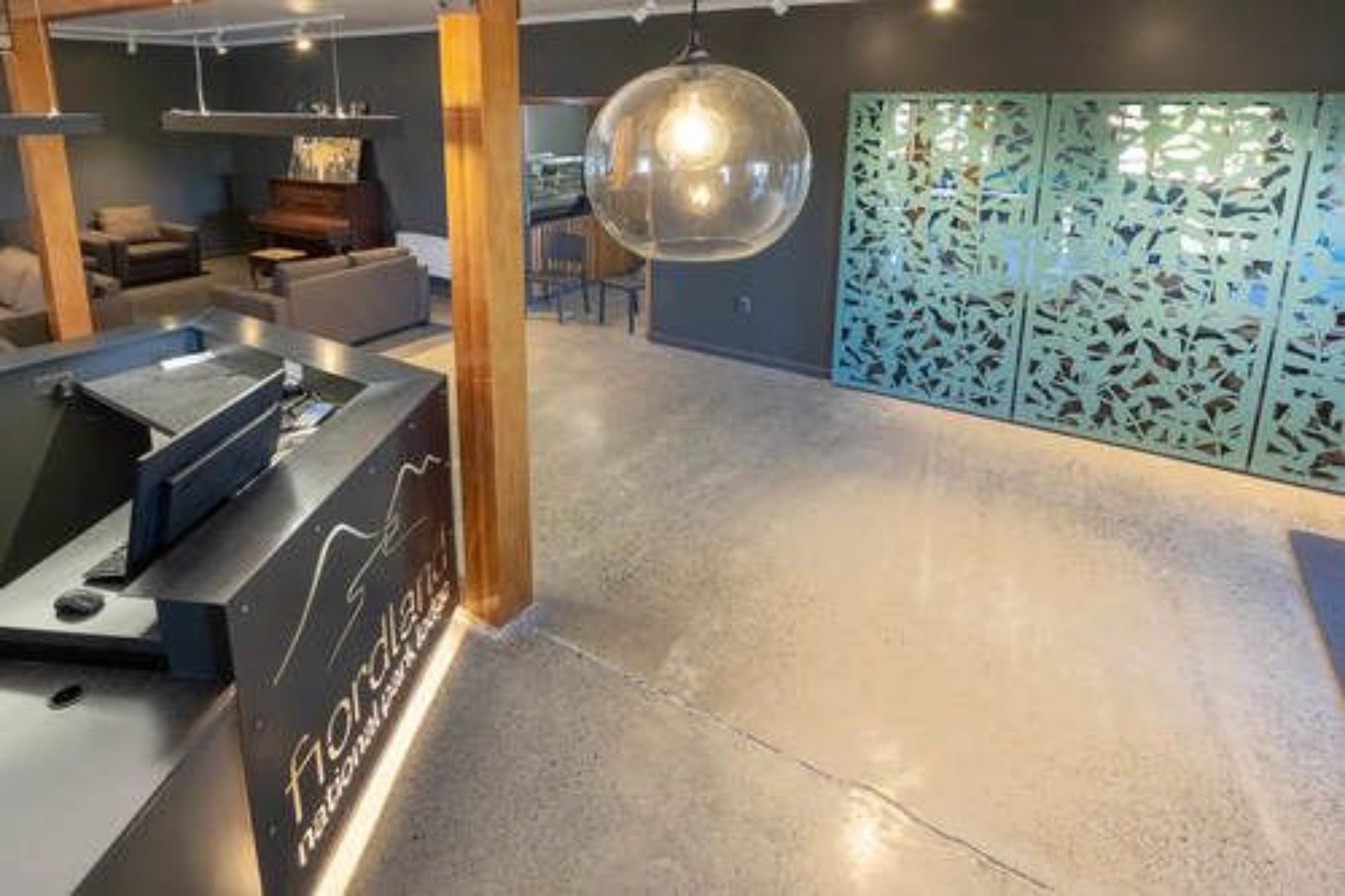 Fiordland National Park Lodge