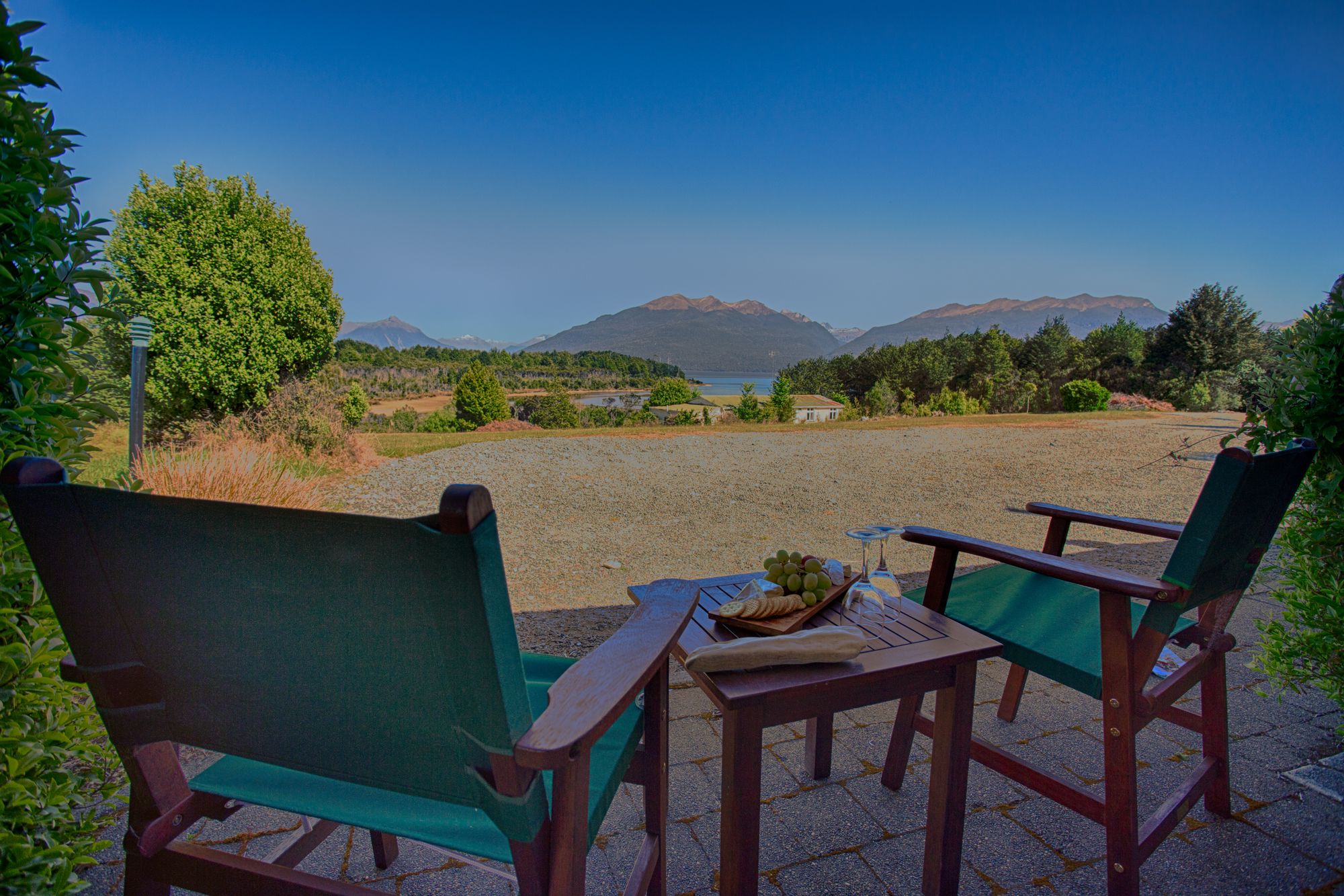 Fiordland National Park Lodge