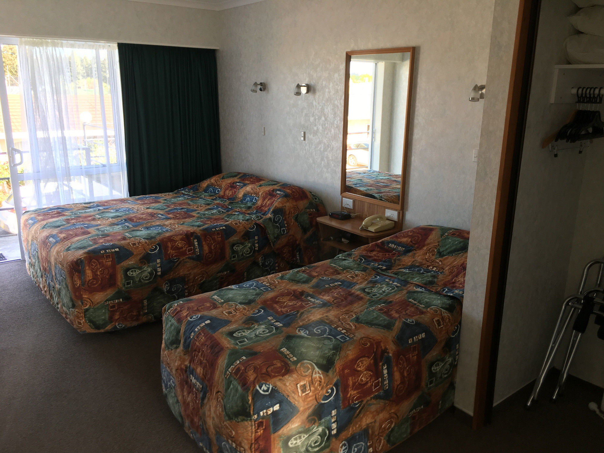 Parklands Motel