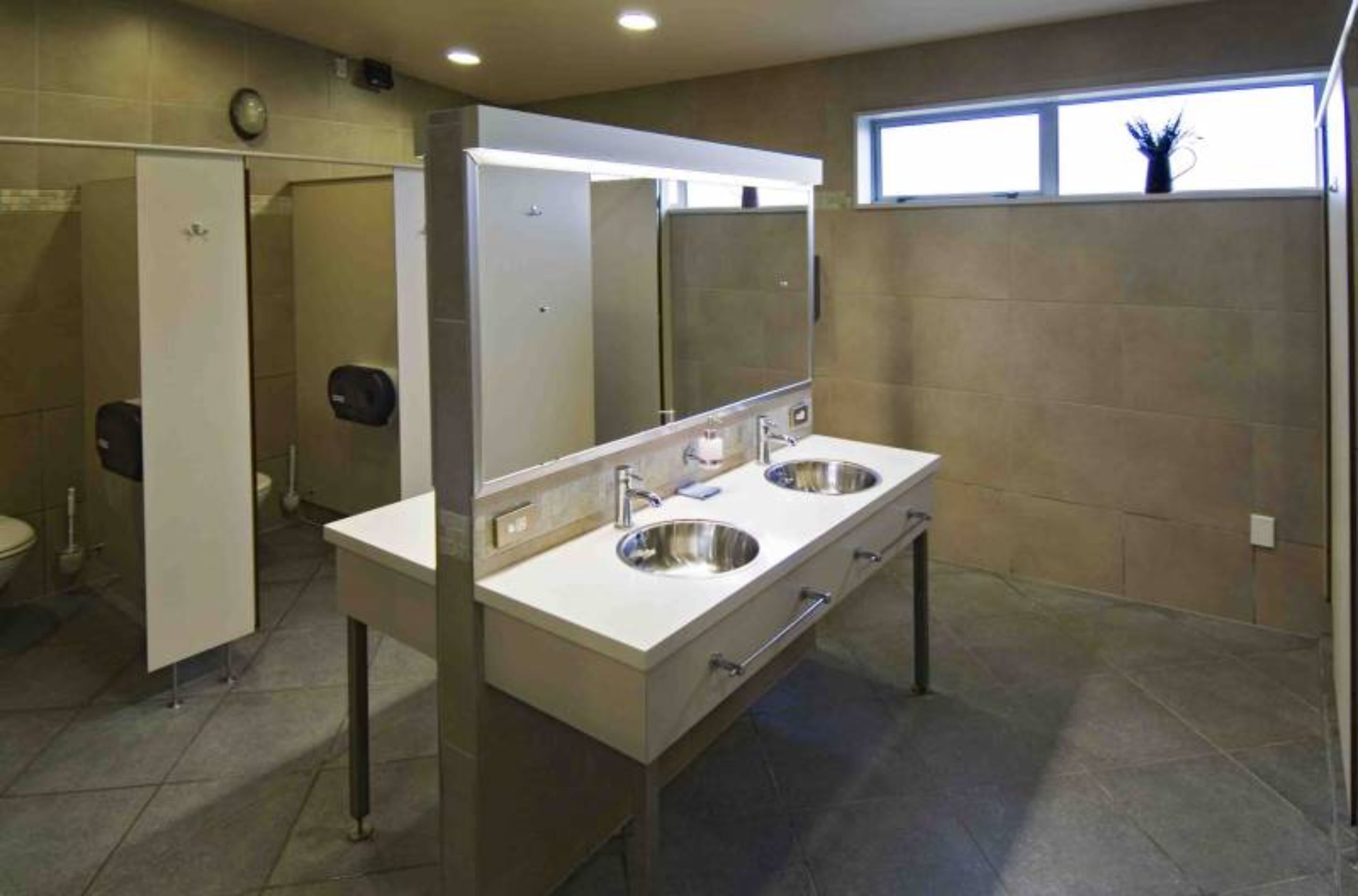 Tasman Holiday Parks – Te Anau