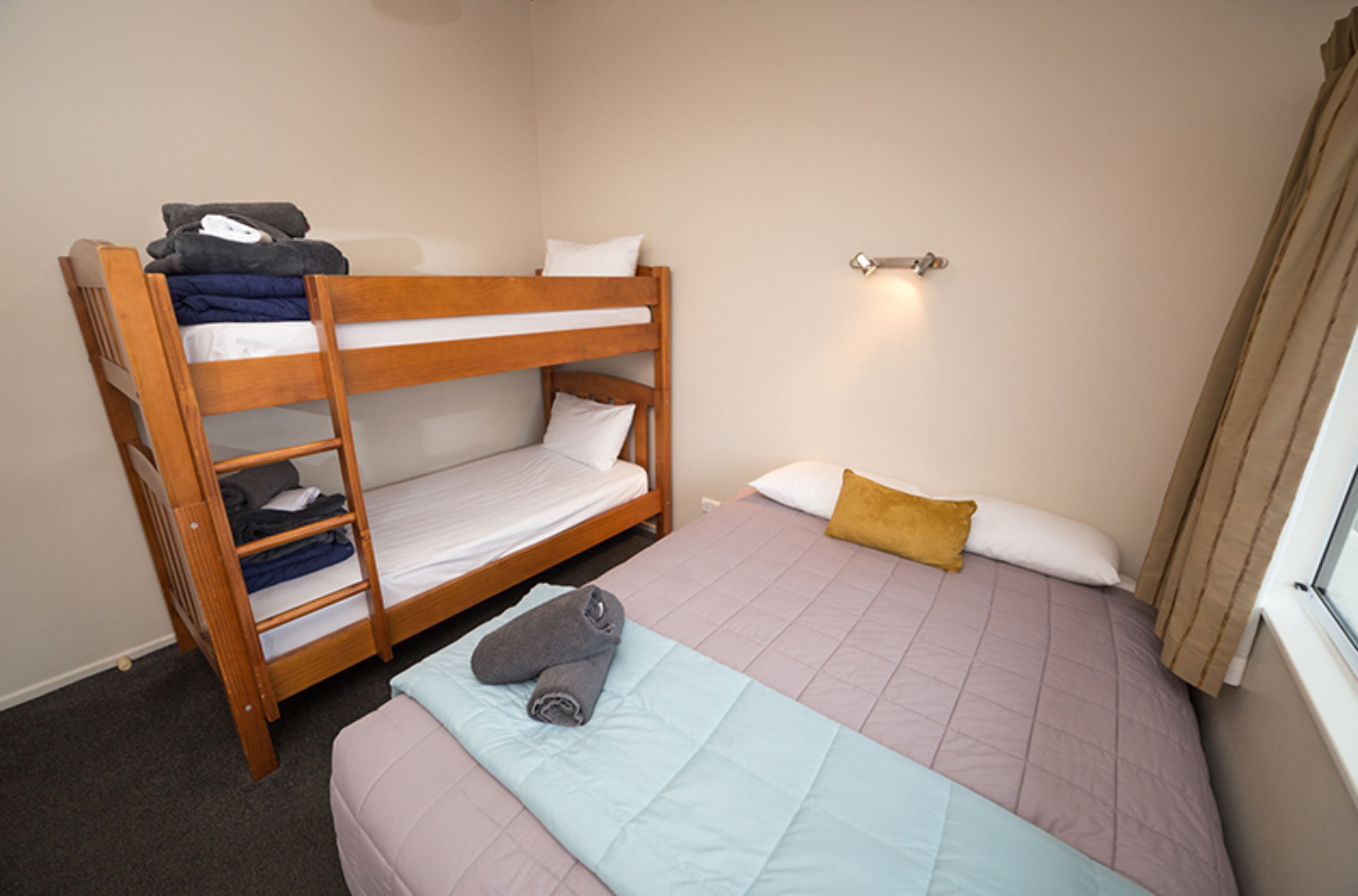 Tasman Holiday Parks – Te Anau