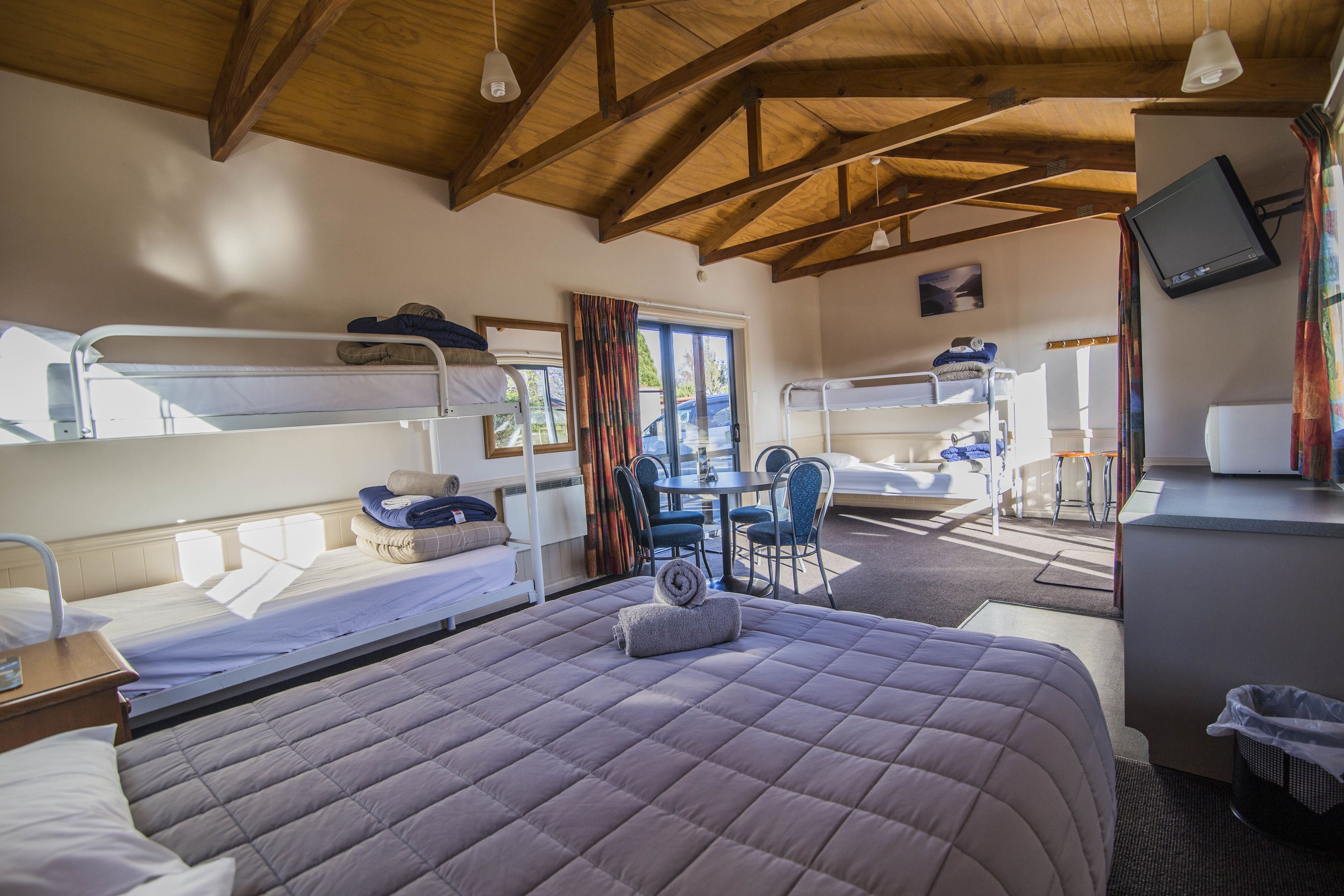 Tasman Holiday Parks – Te Anau