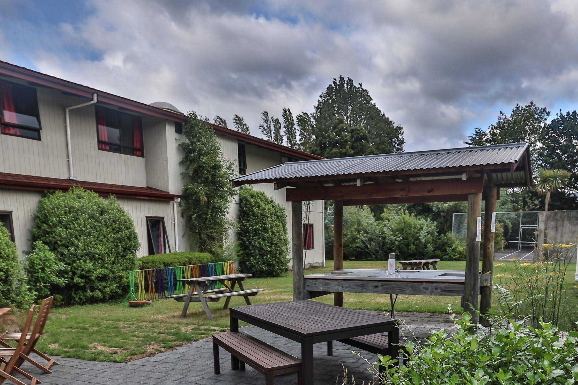 Te Anau Central Backpackers