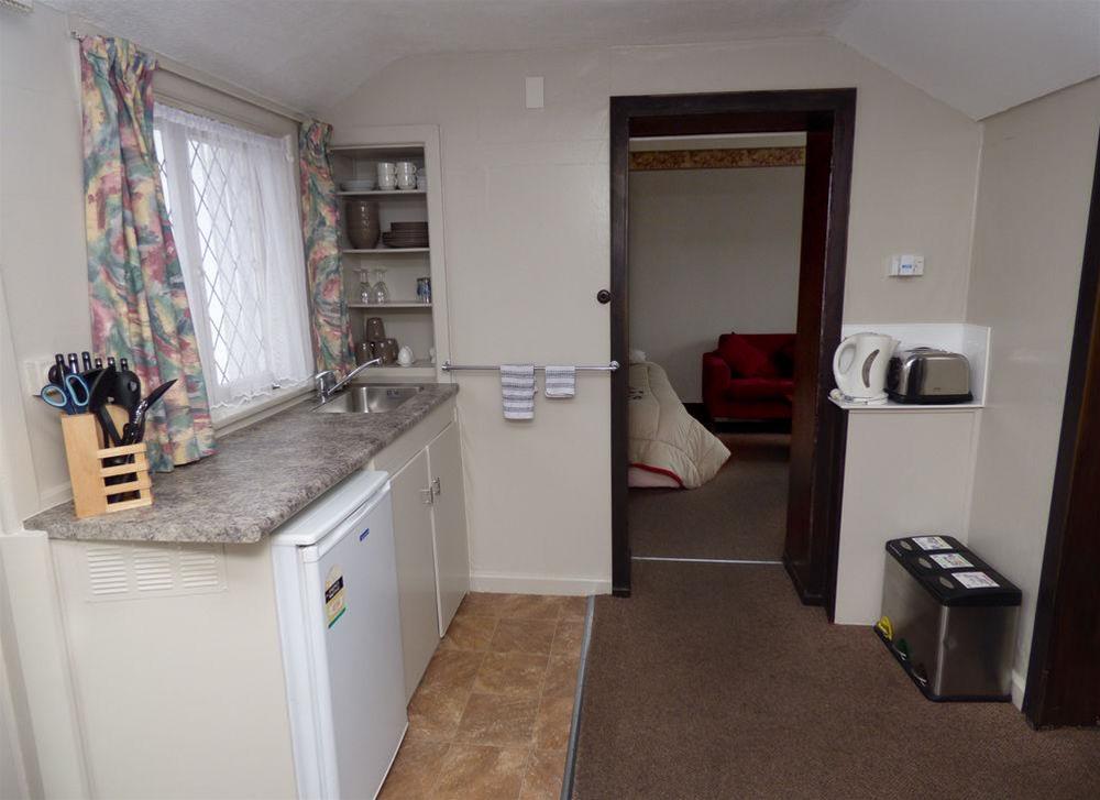 Anchor Motel & Timaru Backpackers