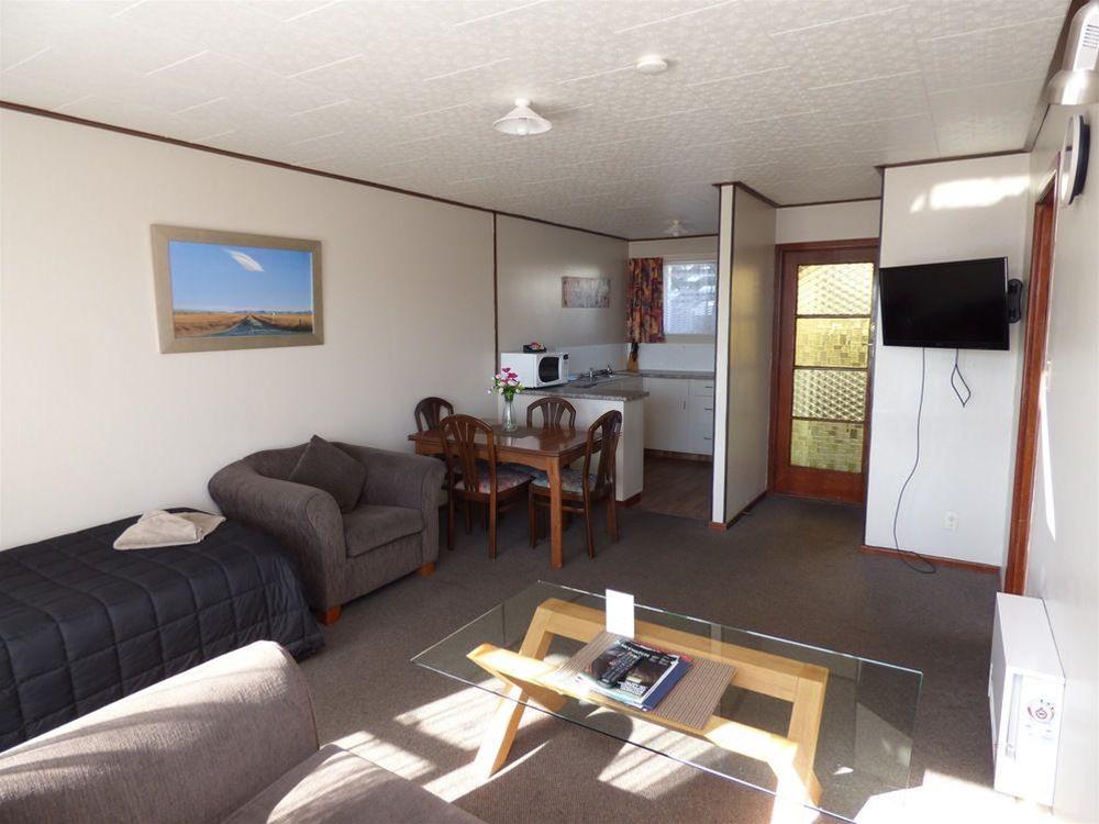 Anchor Motel & Timaru Backpackers
