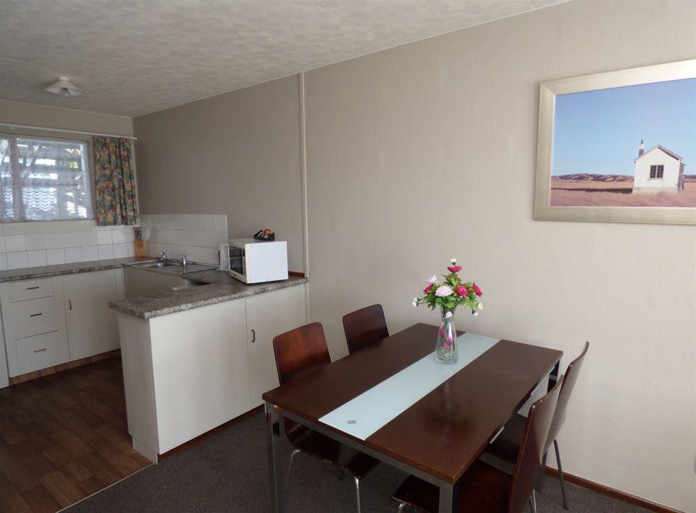 Anchor Motel & Timaru Backpackers