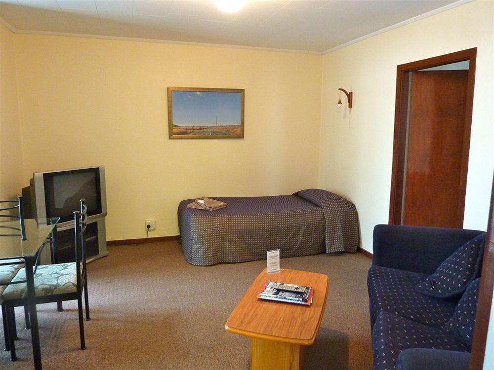 Anchor Motel & Timaru Backpackers