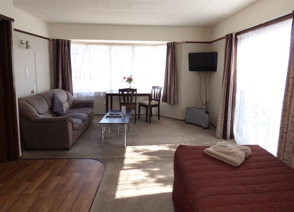 Anchor Motel & Timaru Backpackers