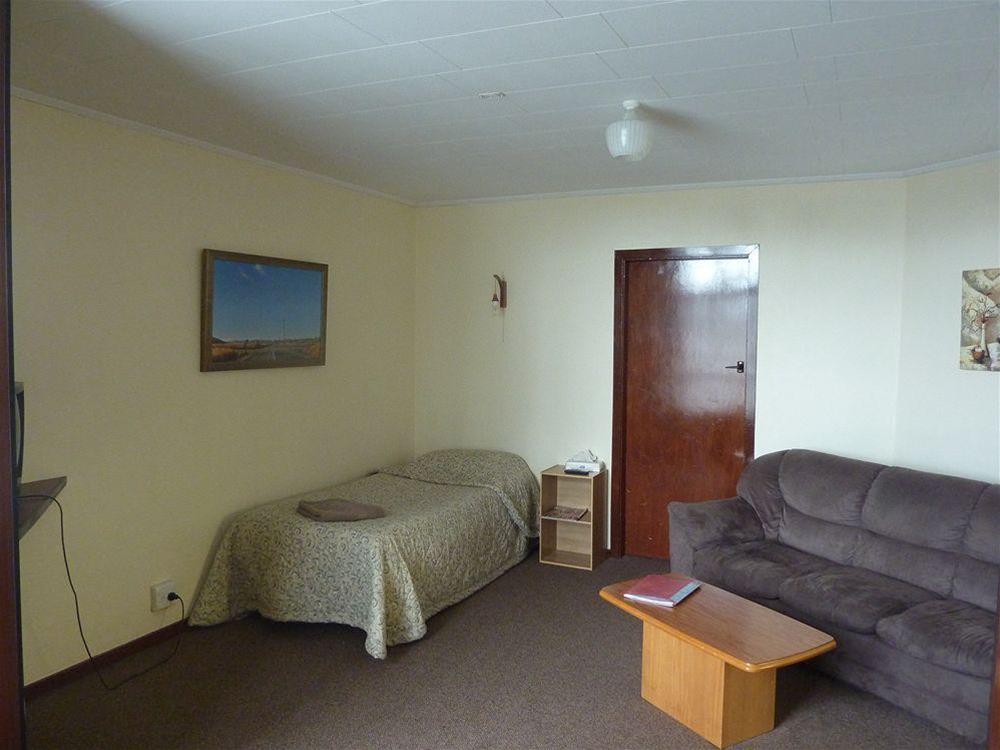 Anchor Motel & Timaru Backpackers