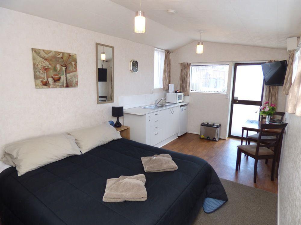 Anchor Motel & Timaru Backpackers