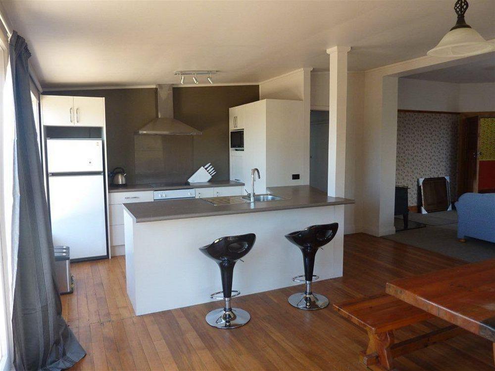 Anchor Motel & Timaru Backpackers