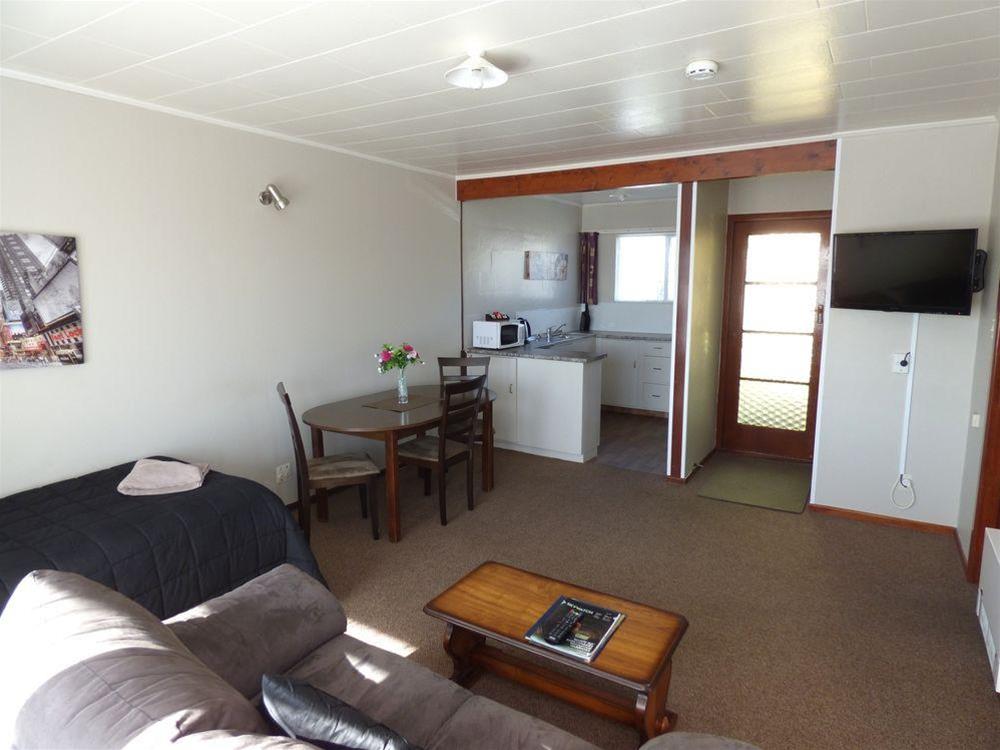Anchor Motel & Timaru Backpackers