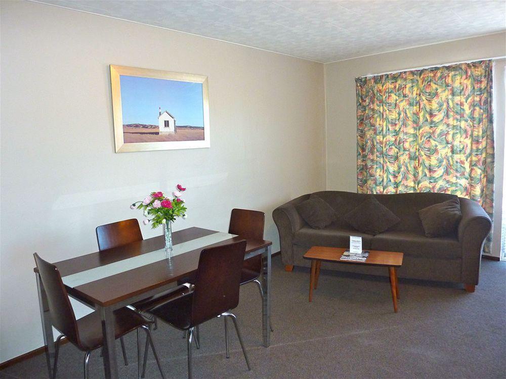 Anchor Motel & Timaru Backpackers