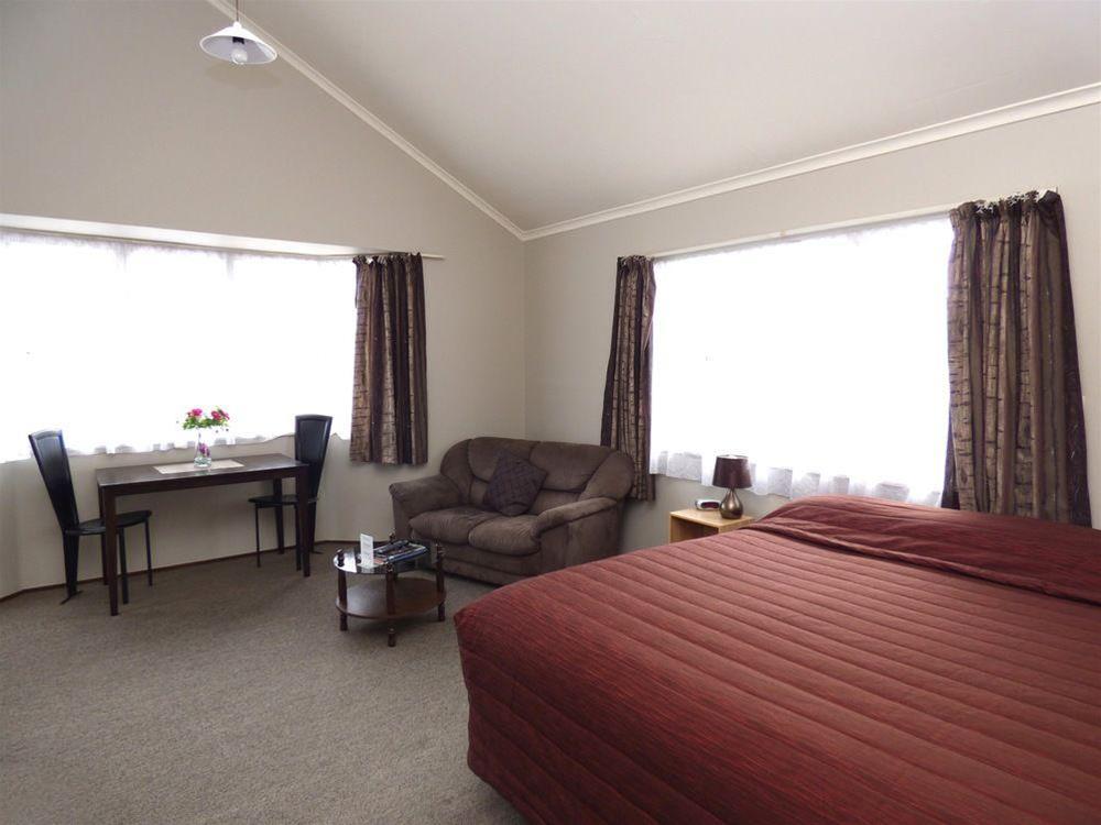 Anchor Motel & Timaru Backpackers