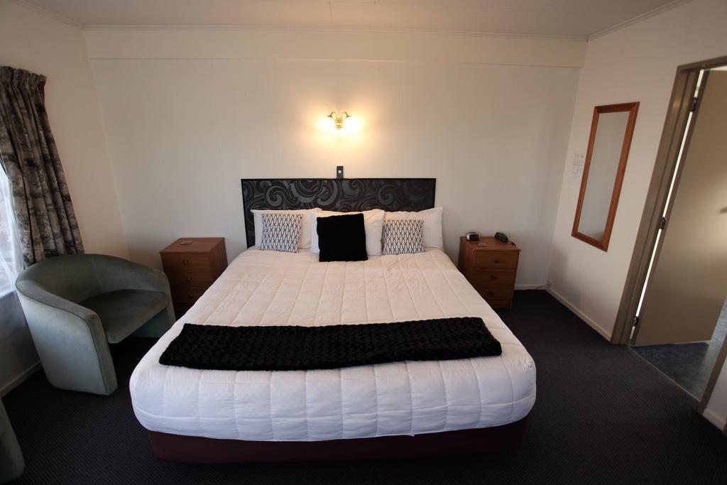 Townhouse Motel