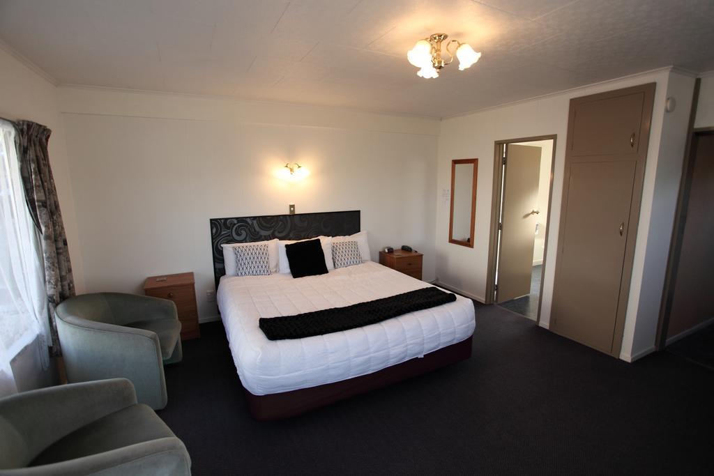 Townhouse Motel
