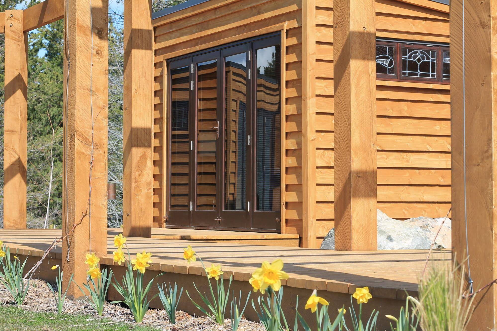 Mt Cook Lakeside Retreat