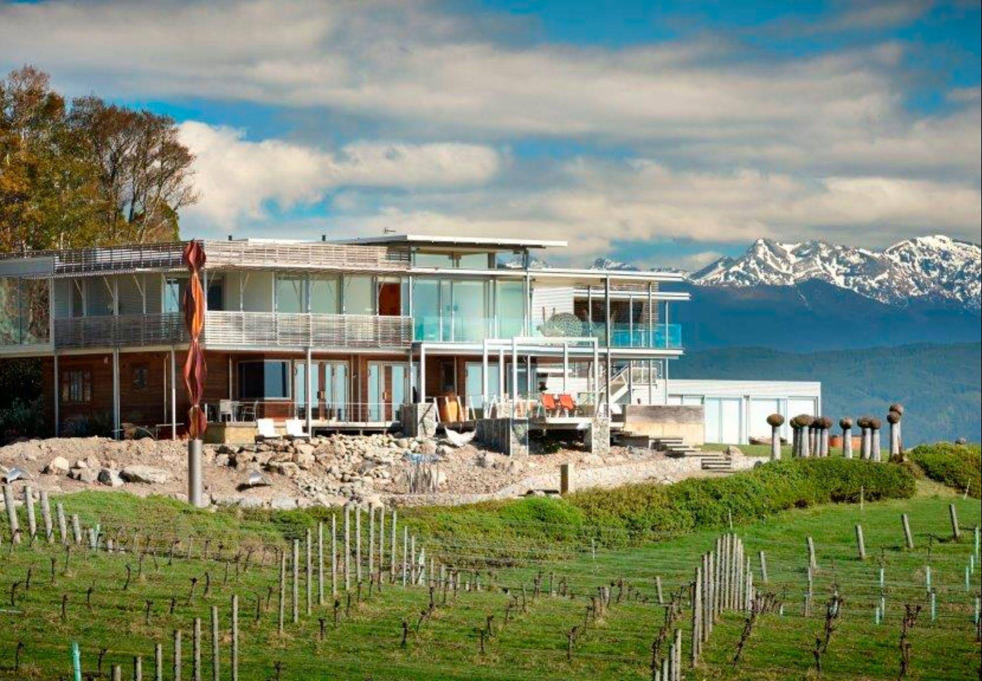 Mahana Villa