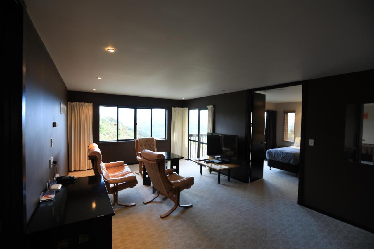 Hillside Hotel