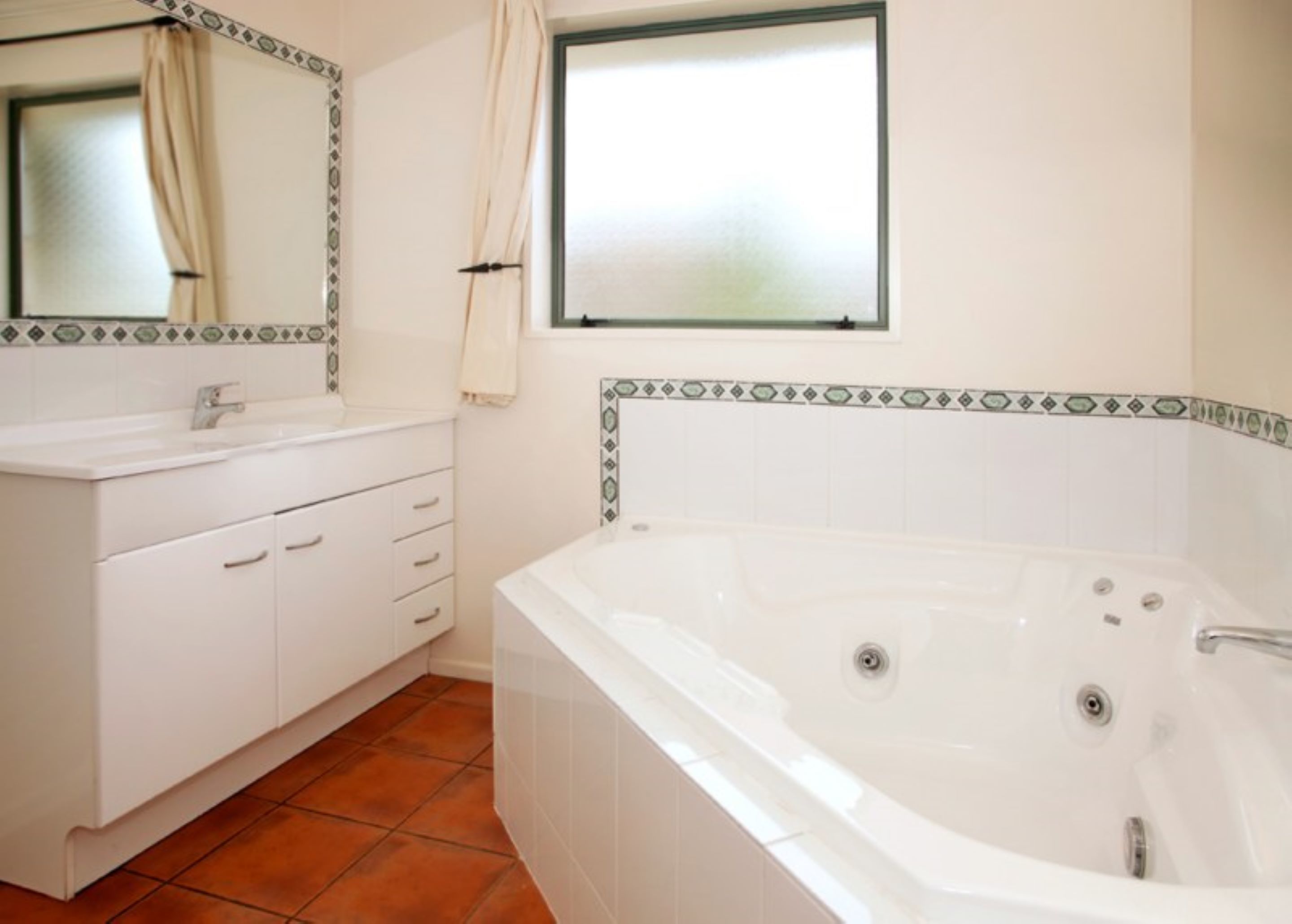 Hedditch Hideaway