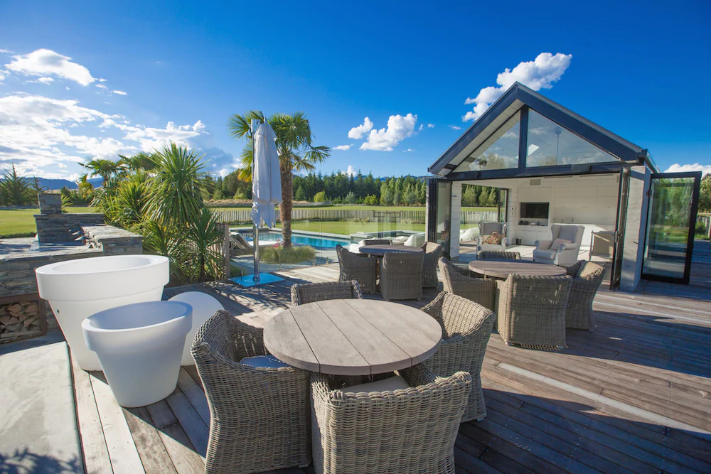 Horseshoe Bend Estate