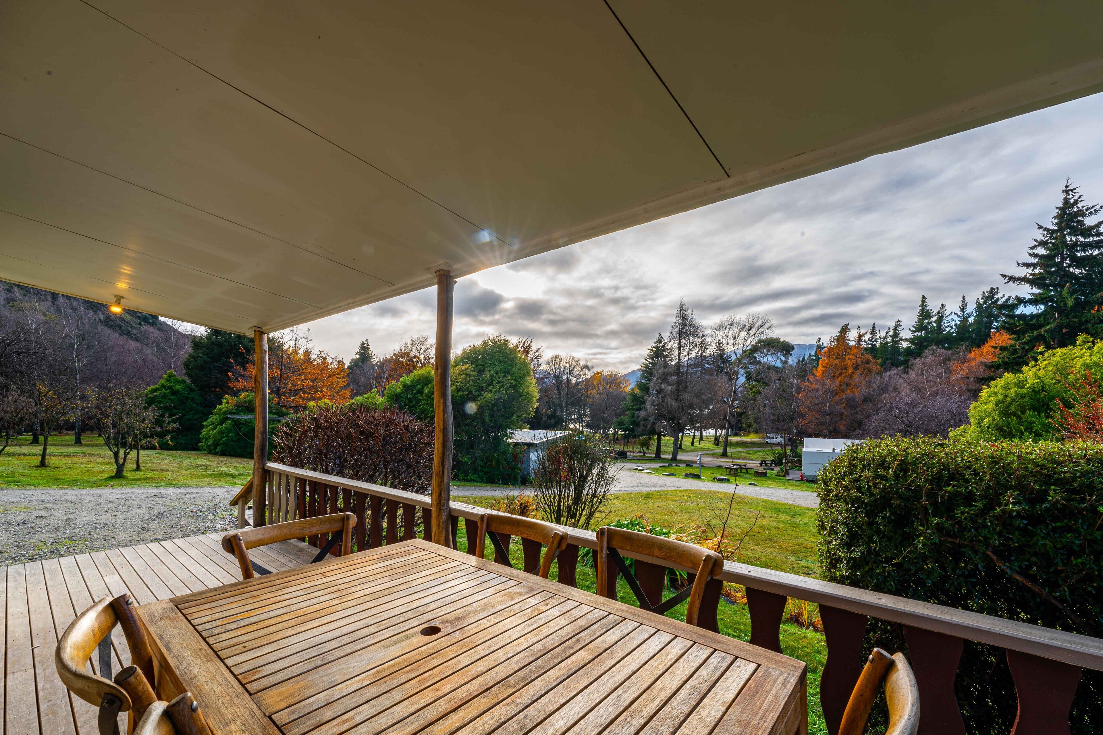 Lake Hawea Holiday Park
