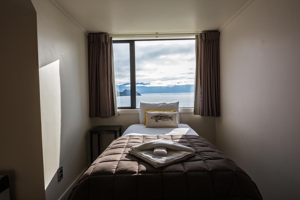 Lake Hawea Hotel