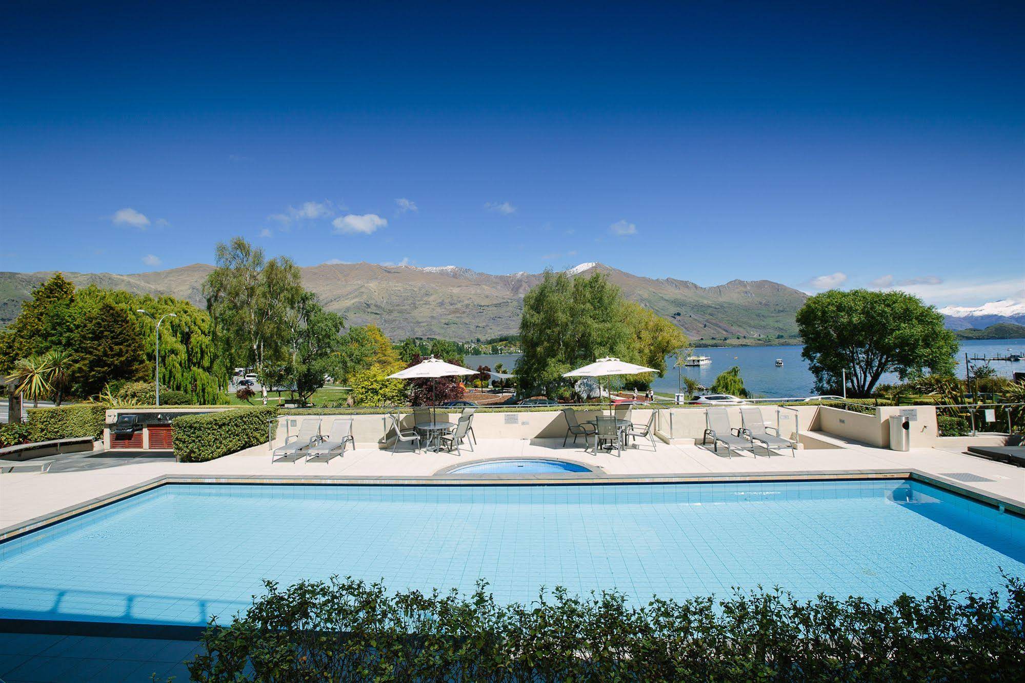 Lakeside Serviced Apartments