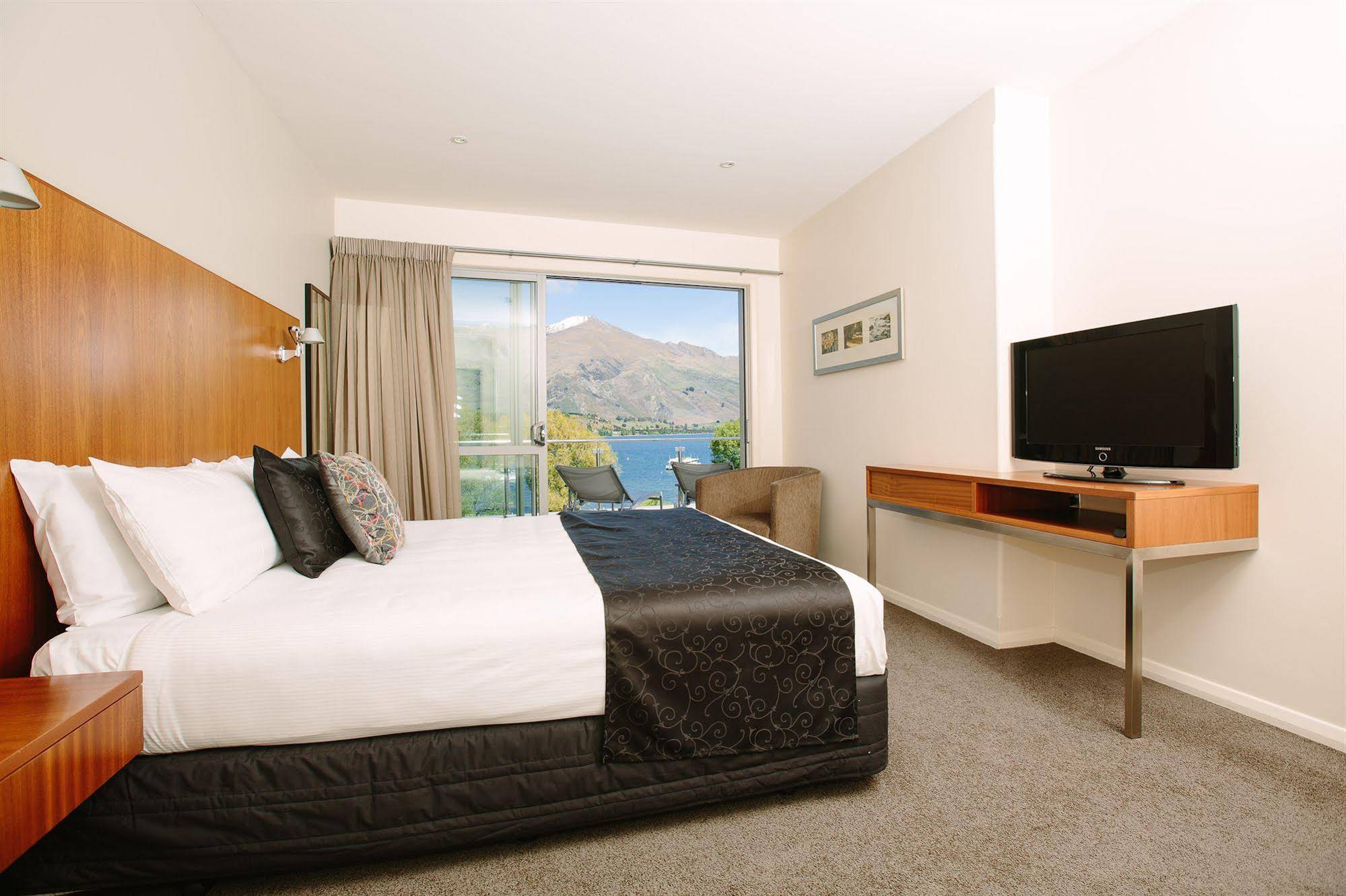 Lakeside Serviced Apartments