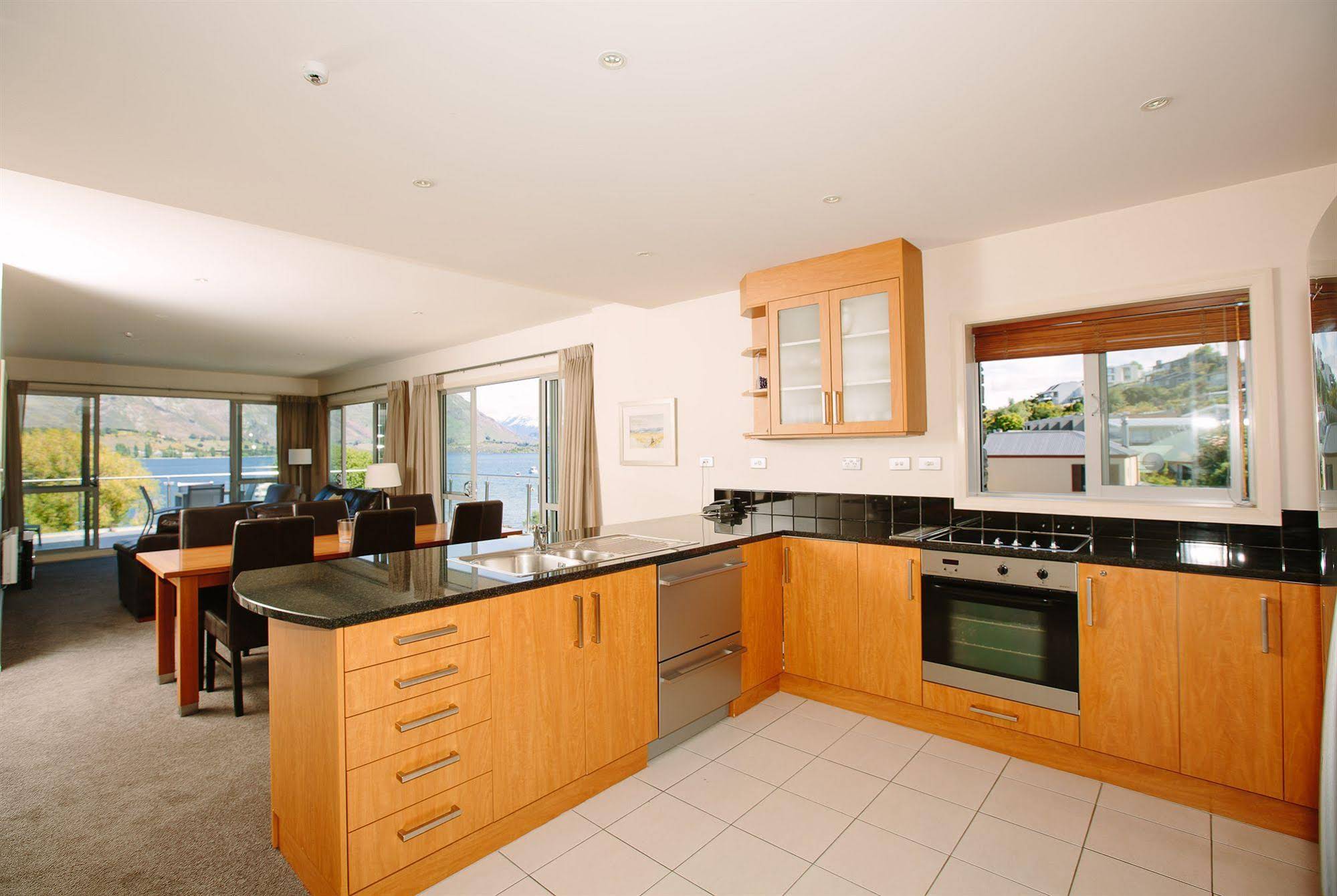 Lakeside Serviced Apartments